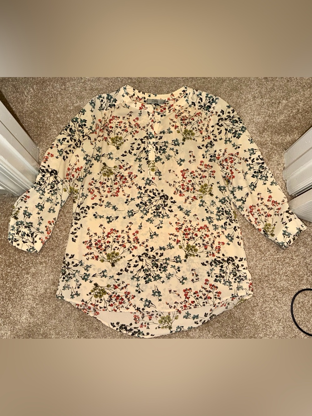 DALIA Tan Floral Shirt Top 3/4 Sleeves Polyester Spandex Women’s Small